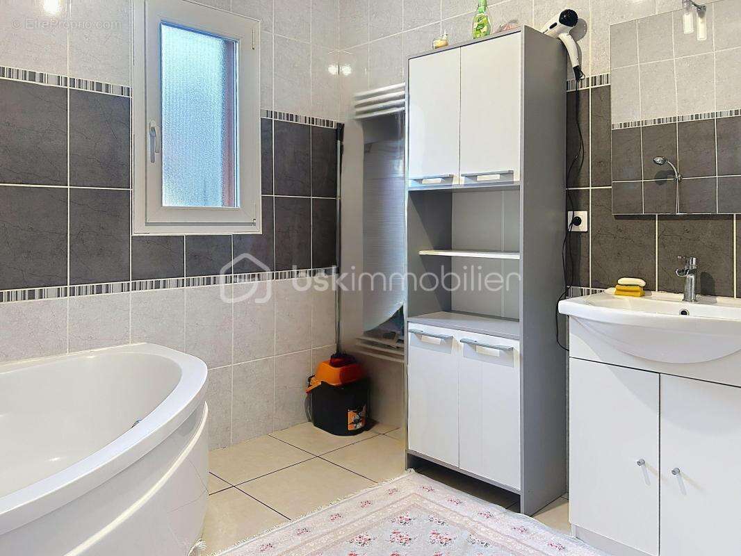 Maison à SAINT-USAGE