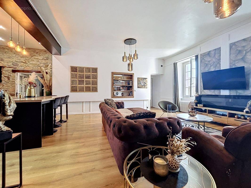 Appartement à QUIMPERLE