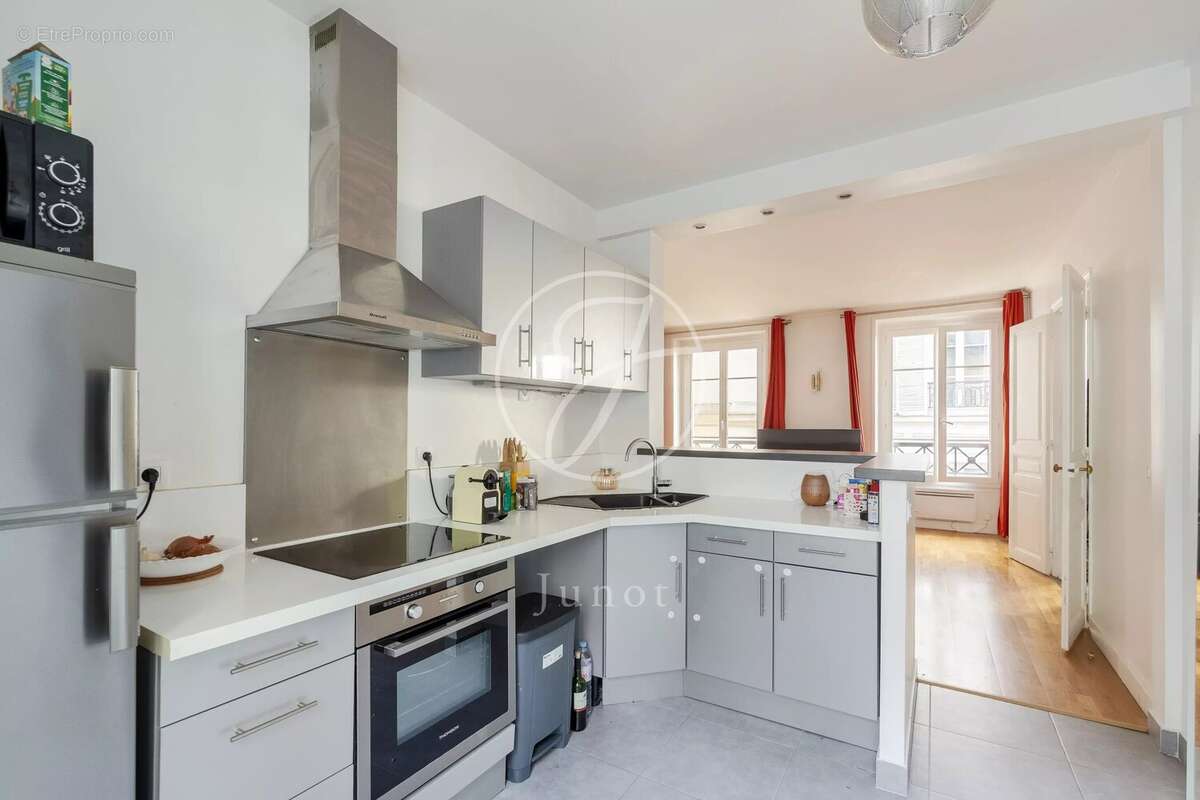 Appartement à PARIS-9E