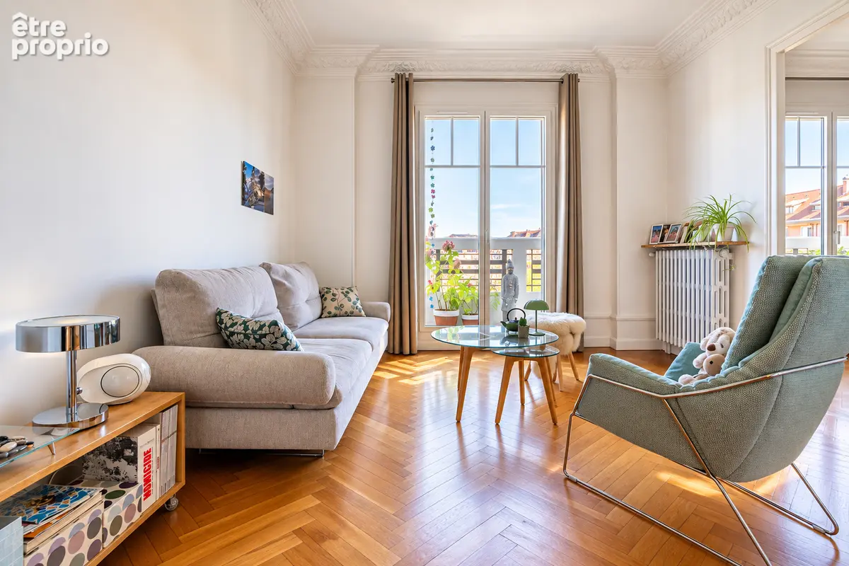ANNECY - appartement traversant de 76m² - photo 2