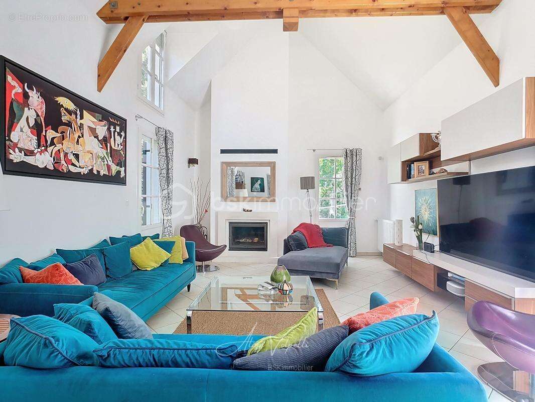 Maison à MAGNY-LE-HONGRE