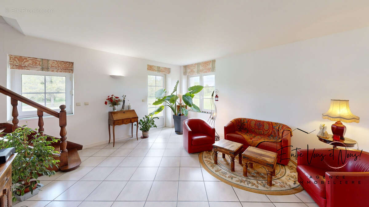 Maison 376 m² à Bazas  - photo 8