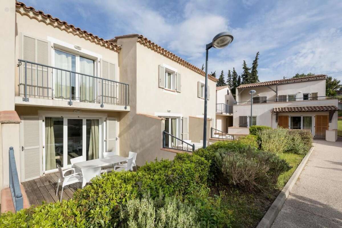 Appartement à MALAUCENE