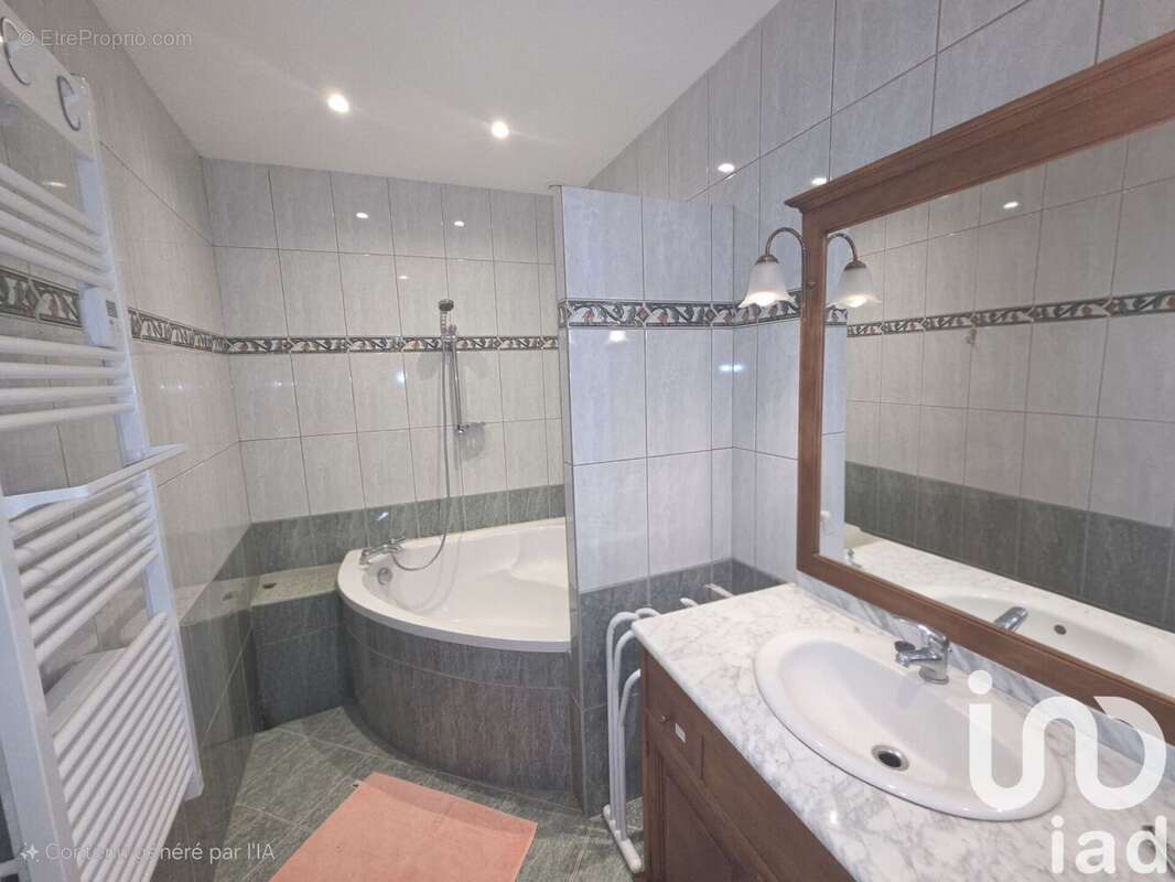 Maison 179 m² à Saint-Germain-De-Vibrac  - photo 9