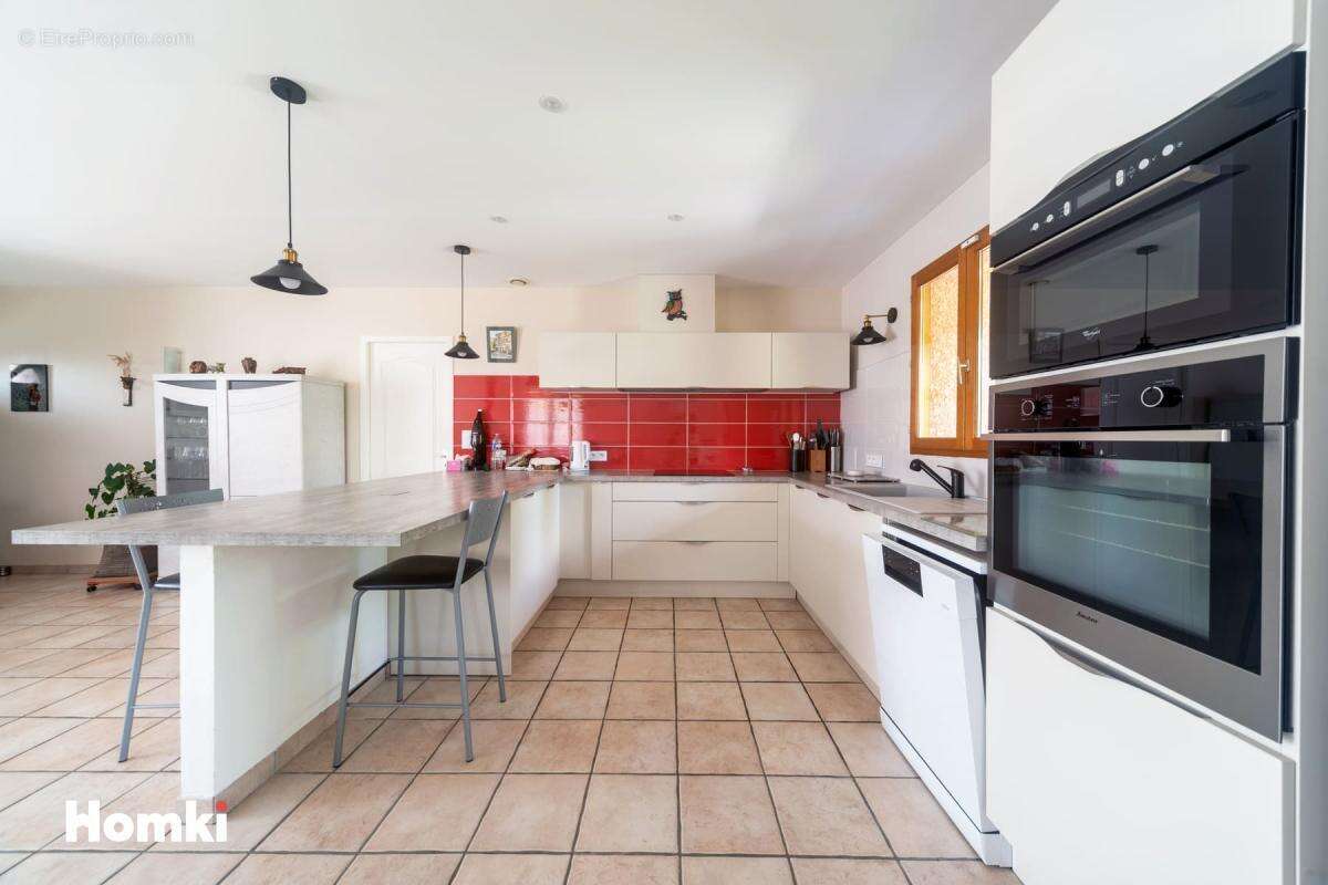 Maison à MEZERIAT