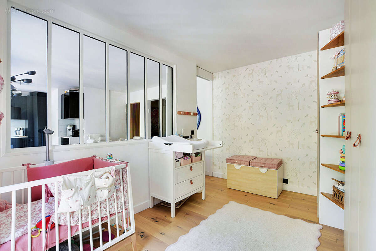 Appartement à PARIS-11E