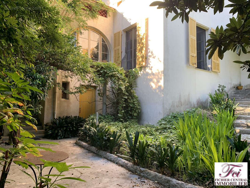 Maison à MENTON