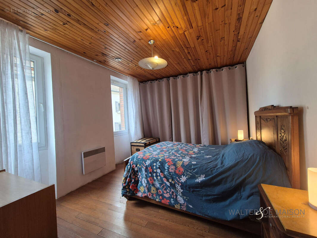 Maison à SAINT-JUERY