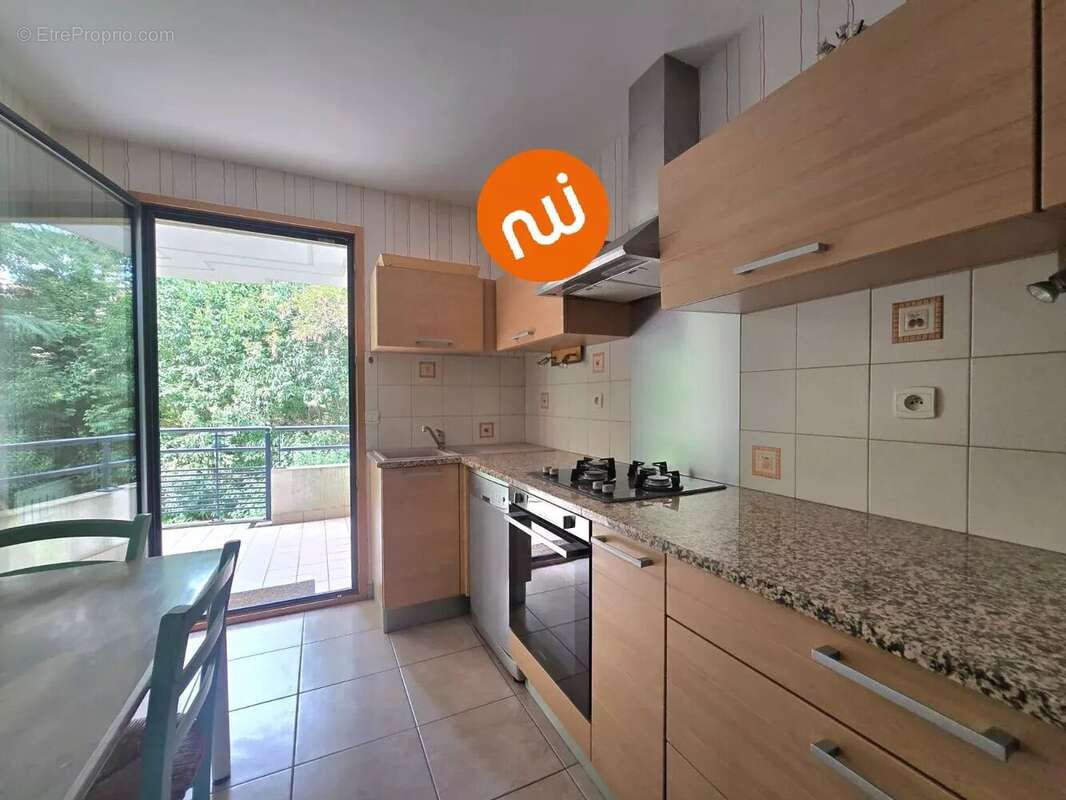 Appartement à TASSIN-LA-DEMI-LUNE