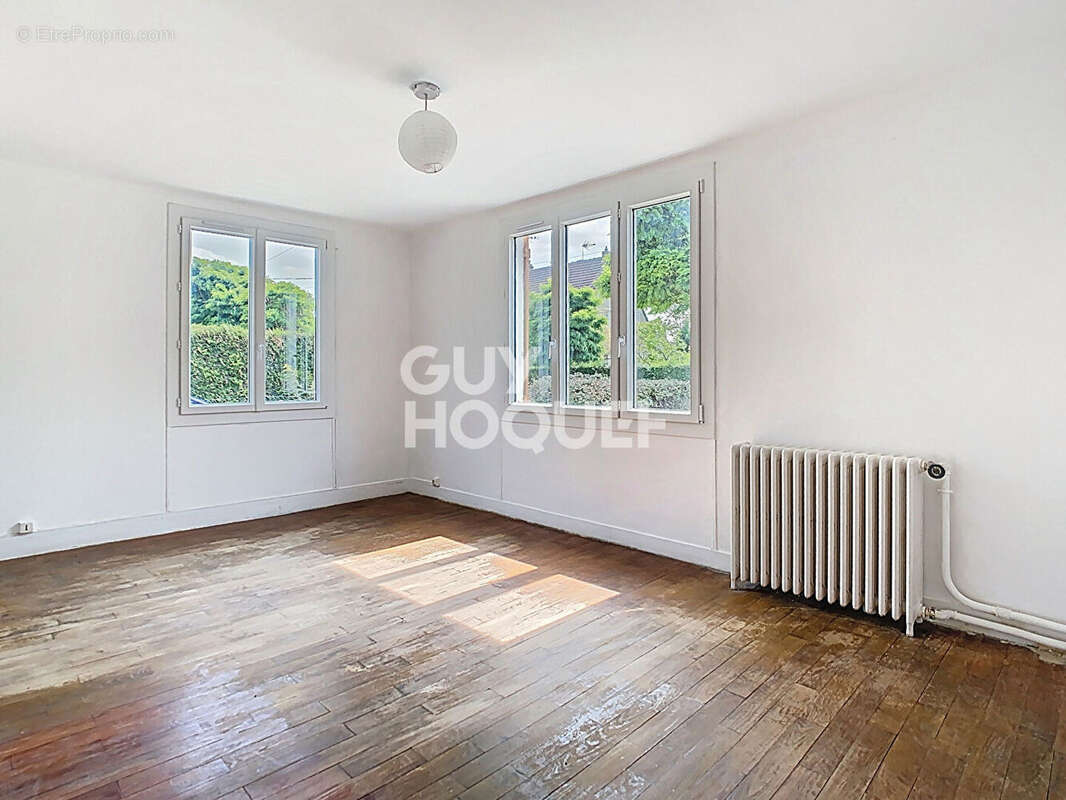 Maison à CREPY-EN-VALOIS