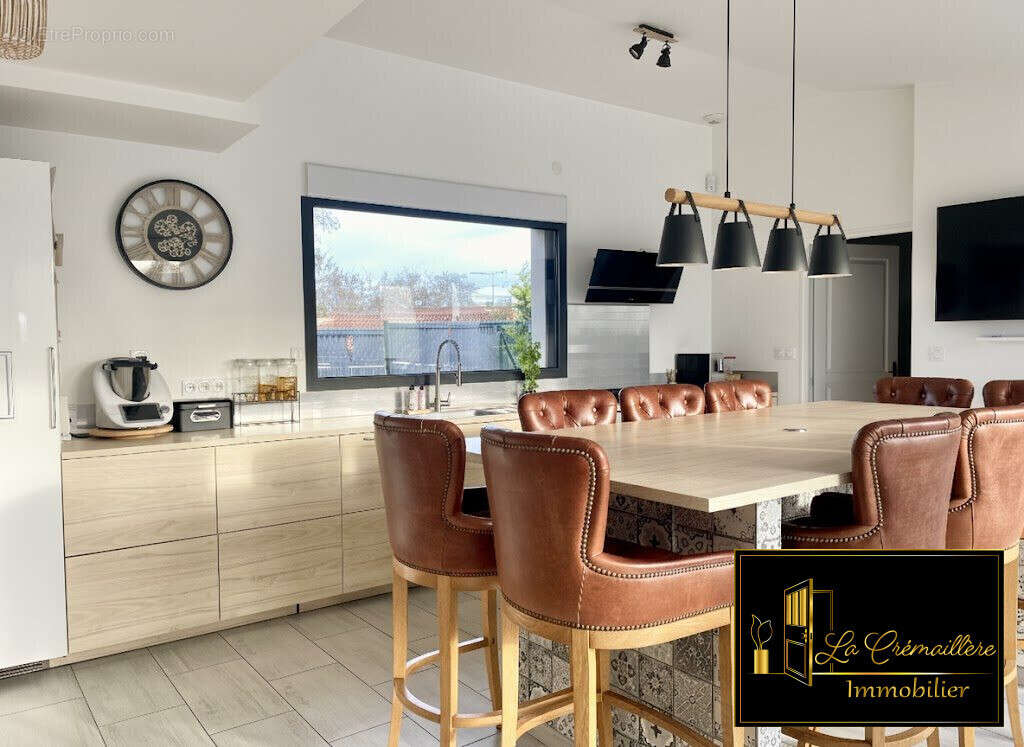 Maison à SAINT-MARTIN-DE-BRETHENCOURT