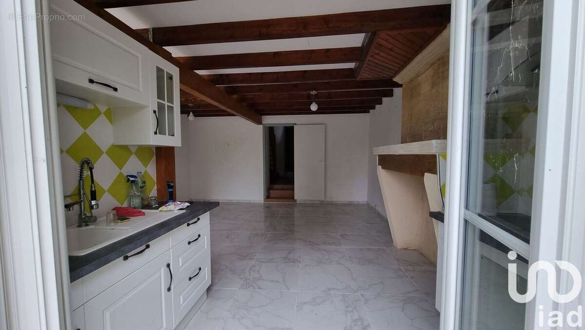 Maison 173 m² à Sainte-Colombe  - photo 2