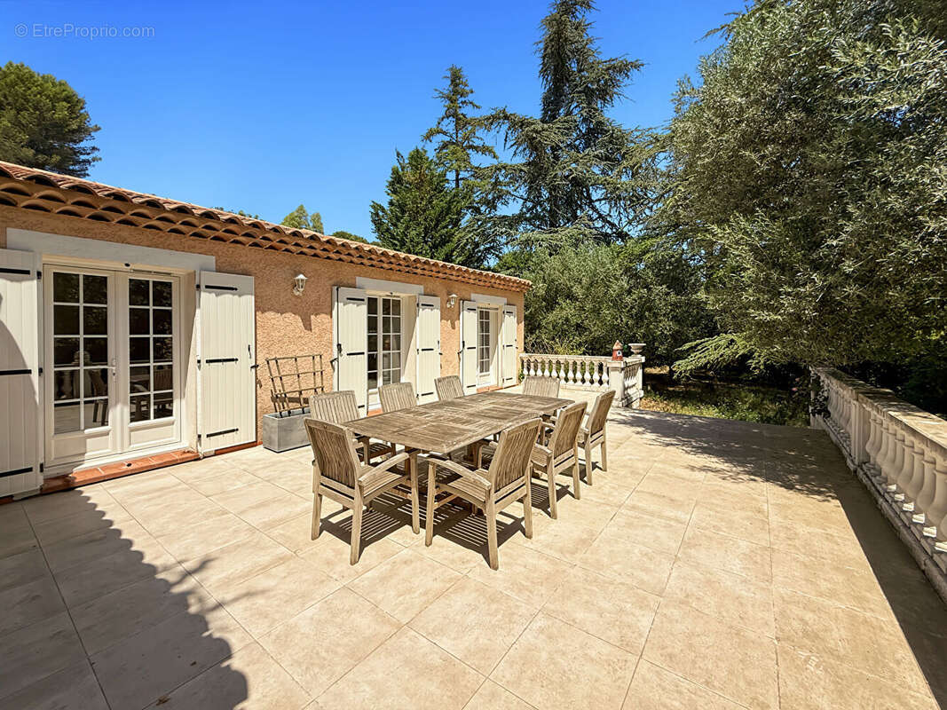 Maison à BOUC-BEL-AIR