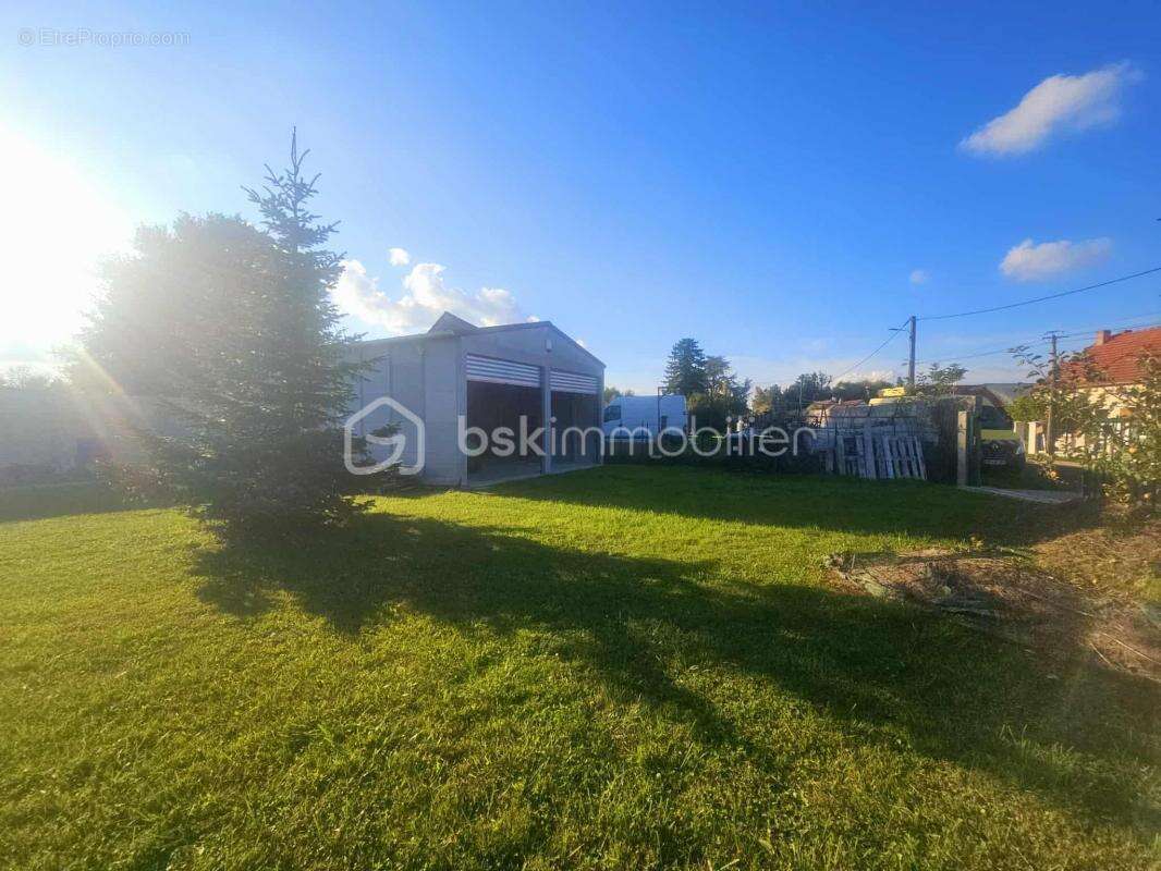 Terrain à BOISCOMMUN