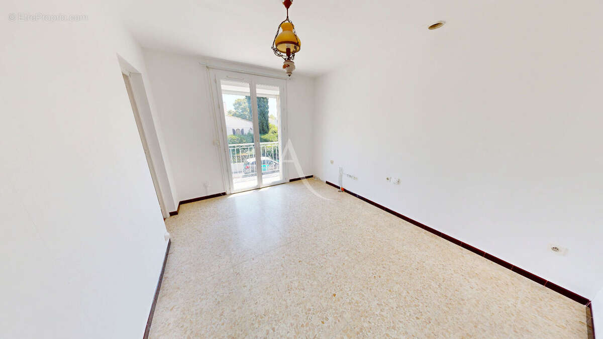 Maison 126 m² avec jardin, garage et fort potentiel d'aménagement  Narbonne quartier EDF - photo 15