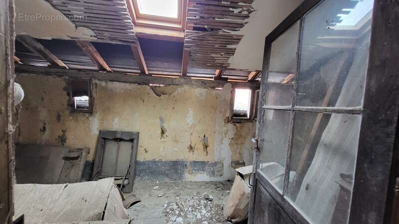 Maison à TRIE-SUR-BAISE