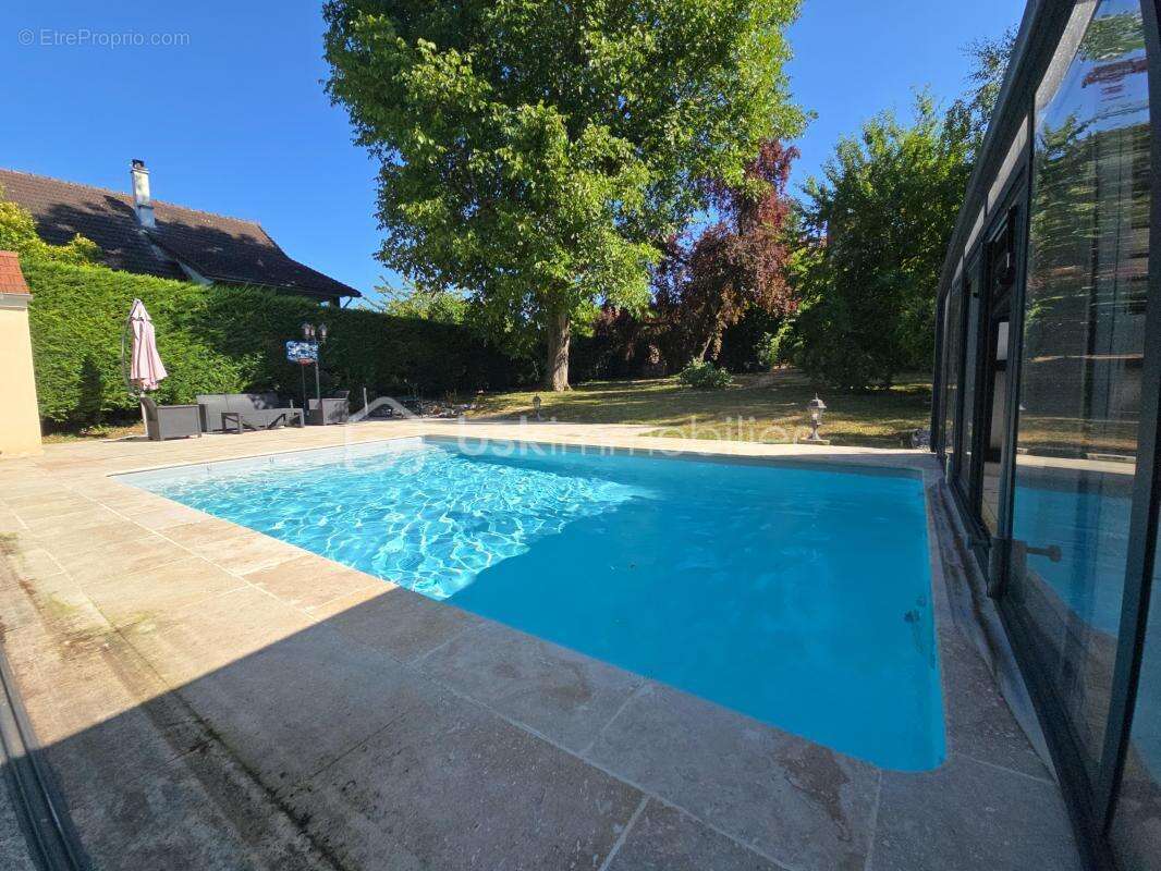 Maison à COURLON-SUR-YONNE