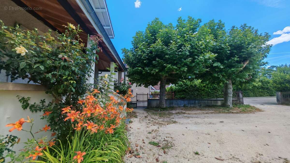 Maison 153 m² à Voiron  - photo 32