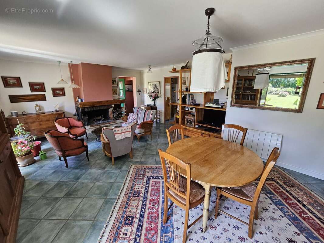 Maison à MANNEVILLE-LA-PIPARD