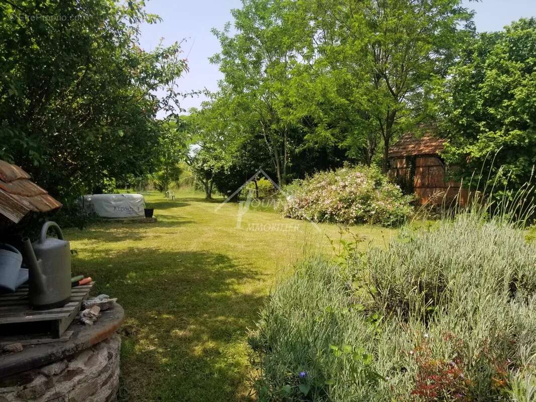 Maison à COSNE-D'ALLIER