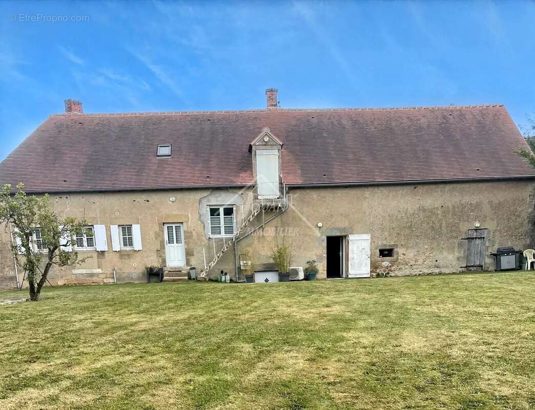 Maison à YGRANDE