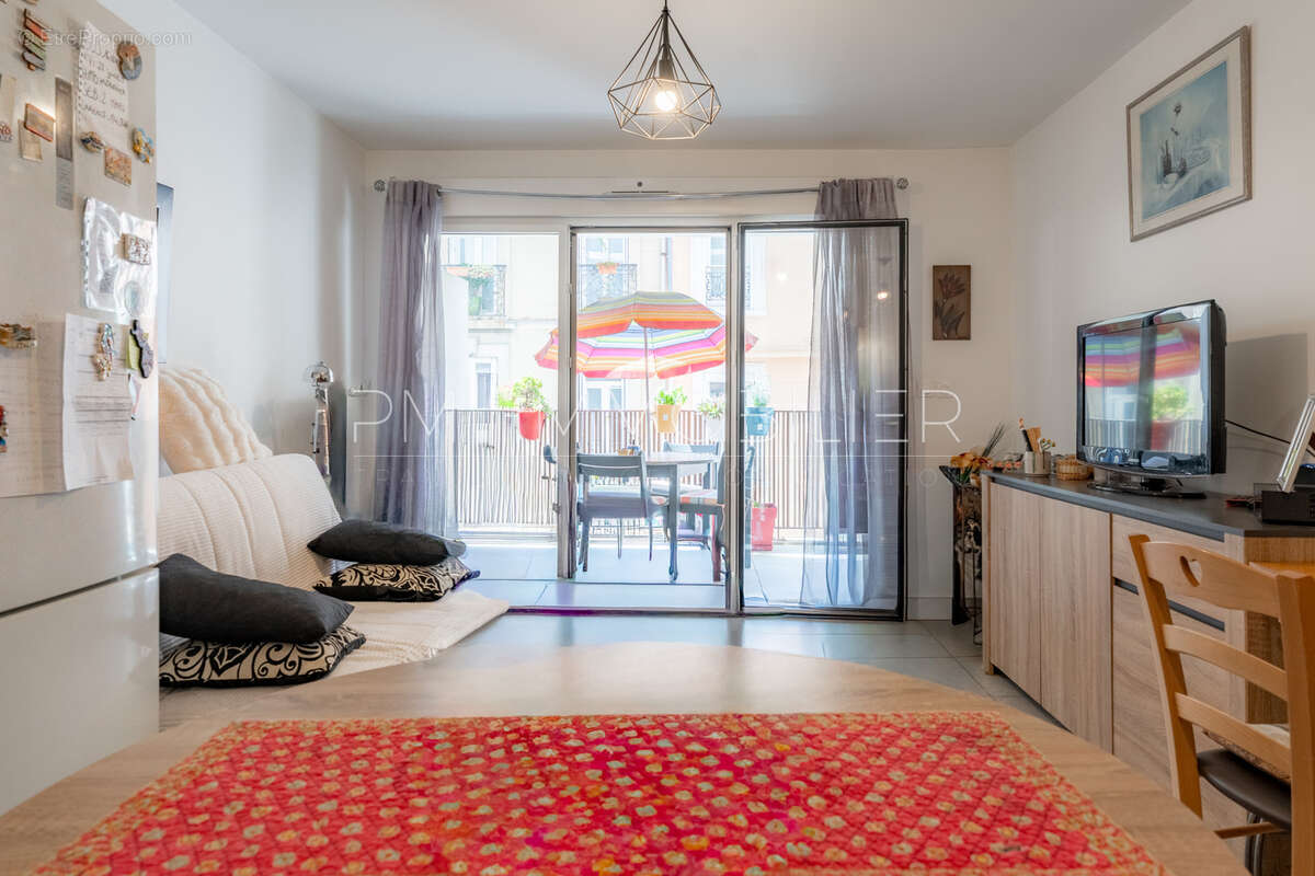 Appartement à MARSEILLE-4E