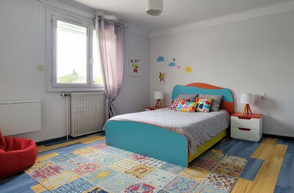 Maison à SAINTE-LUCE-SUR-LOIRE