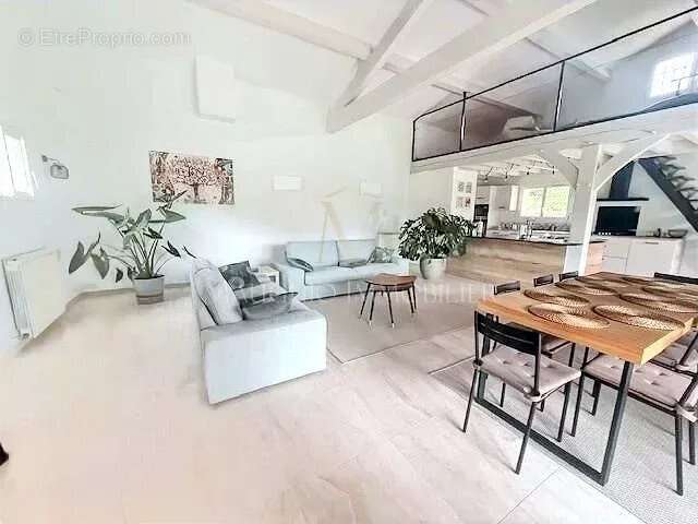 Maison à SAINT-JUST