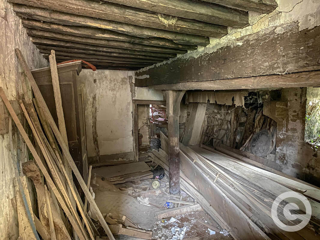 Maison à FONTENAY-PRES-VEZELAY