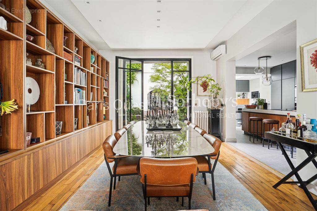 Maison à NEUILLY-SUR-SEINE