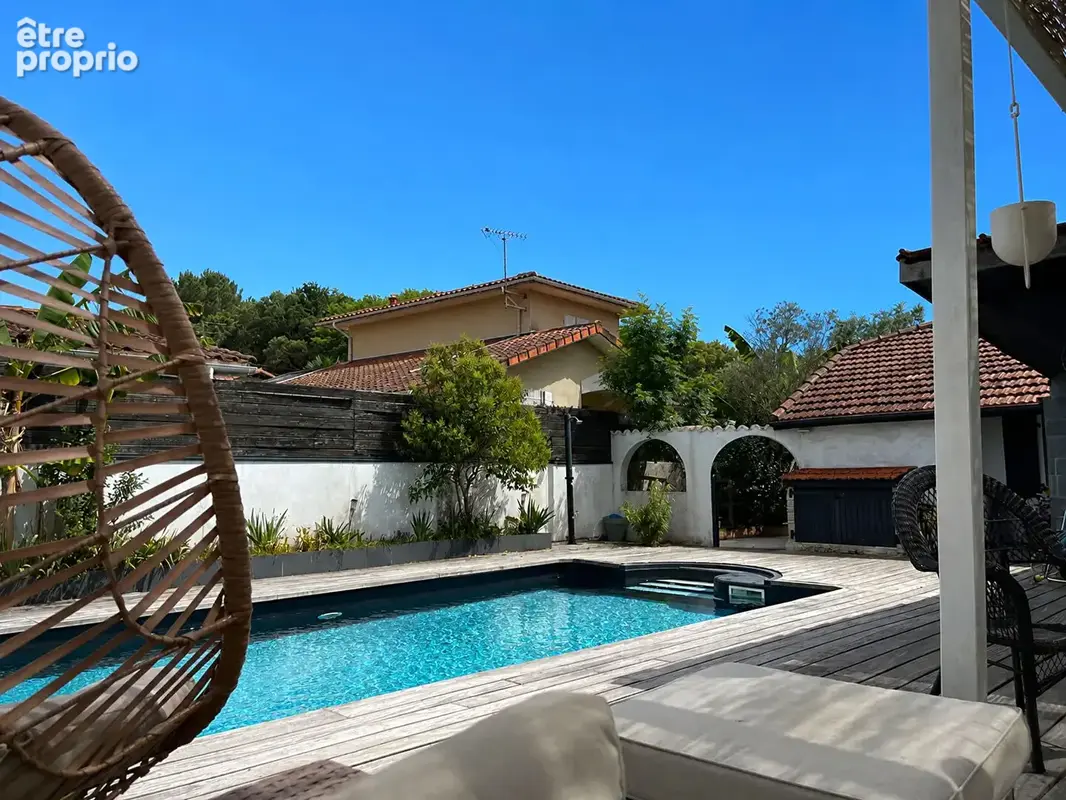 5 min des plages Maison rénovée, 5 chambres, piscine et garage - photo 13