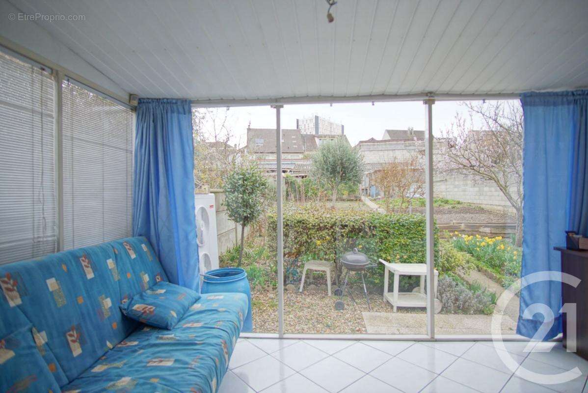 Maison à BONNEUIL-SUR-MARNE