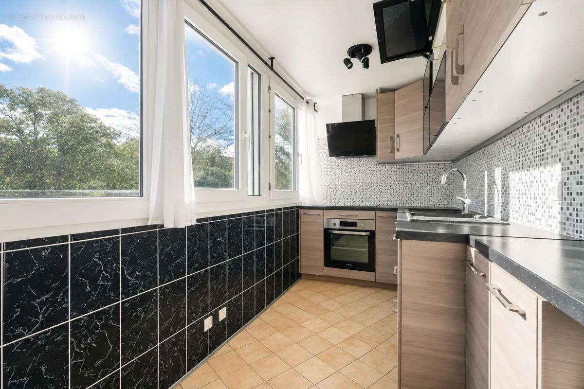 Confortable T4 lumineux à Aubervilliers - photo 6