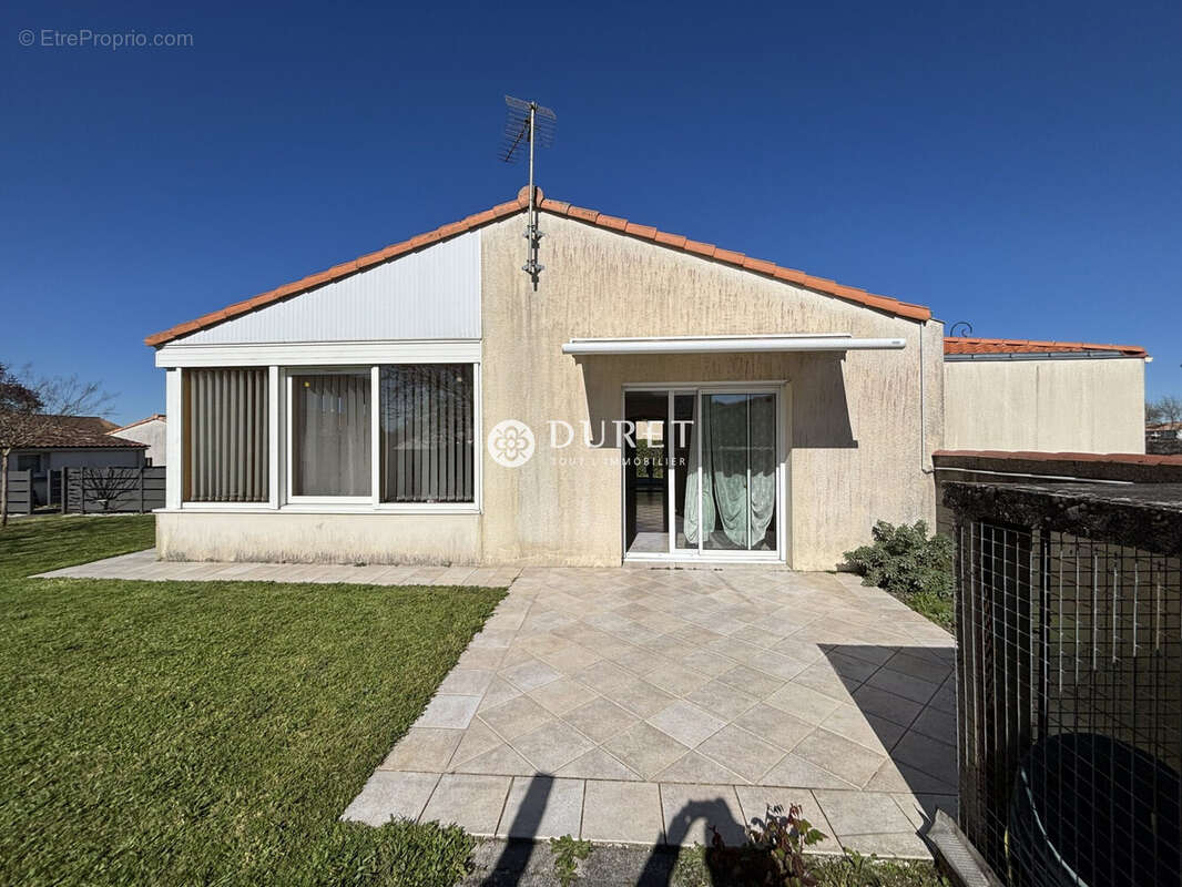 Maison à BOUSSAY