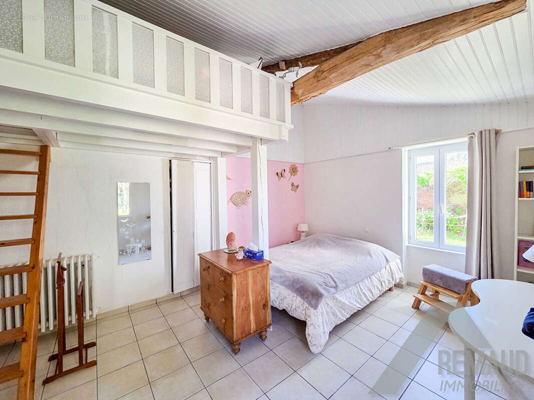 Maison à AIZENAY