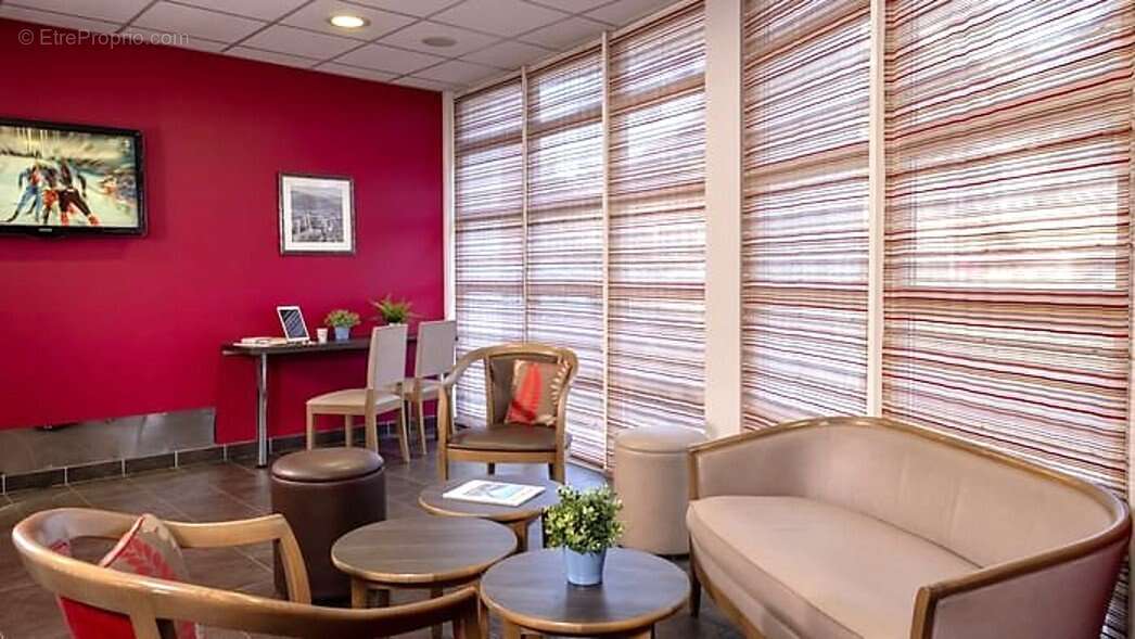 INVESTISSEMENT LOCATIF  GRENOBLE  Résidence Kosy Les Cèdres  7,58 % de rentabilité - photo 8