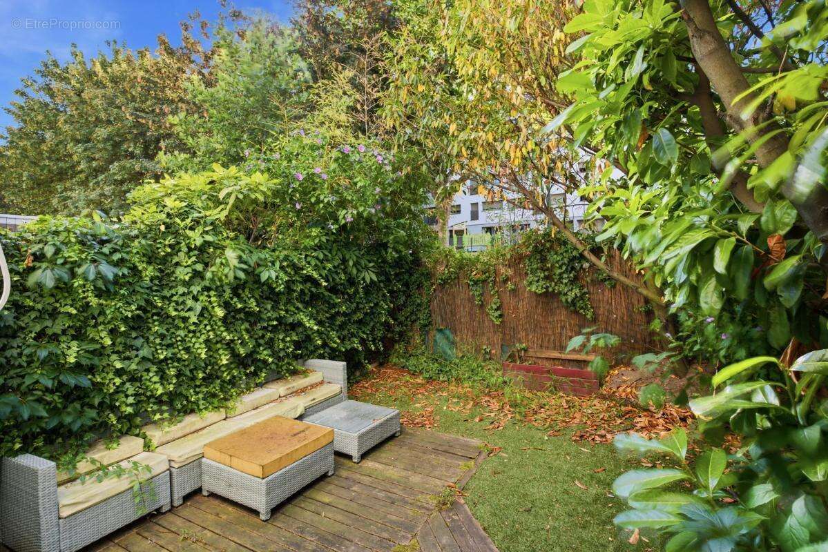 Appartement à SURESNES