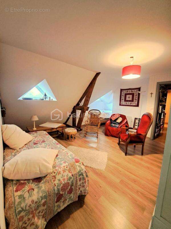 Maison à SAINT-LANGIS-LES-MORTAGNE