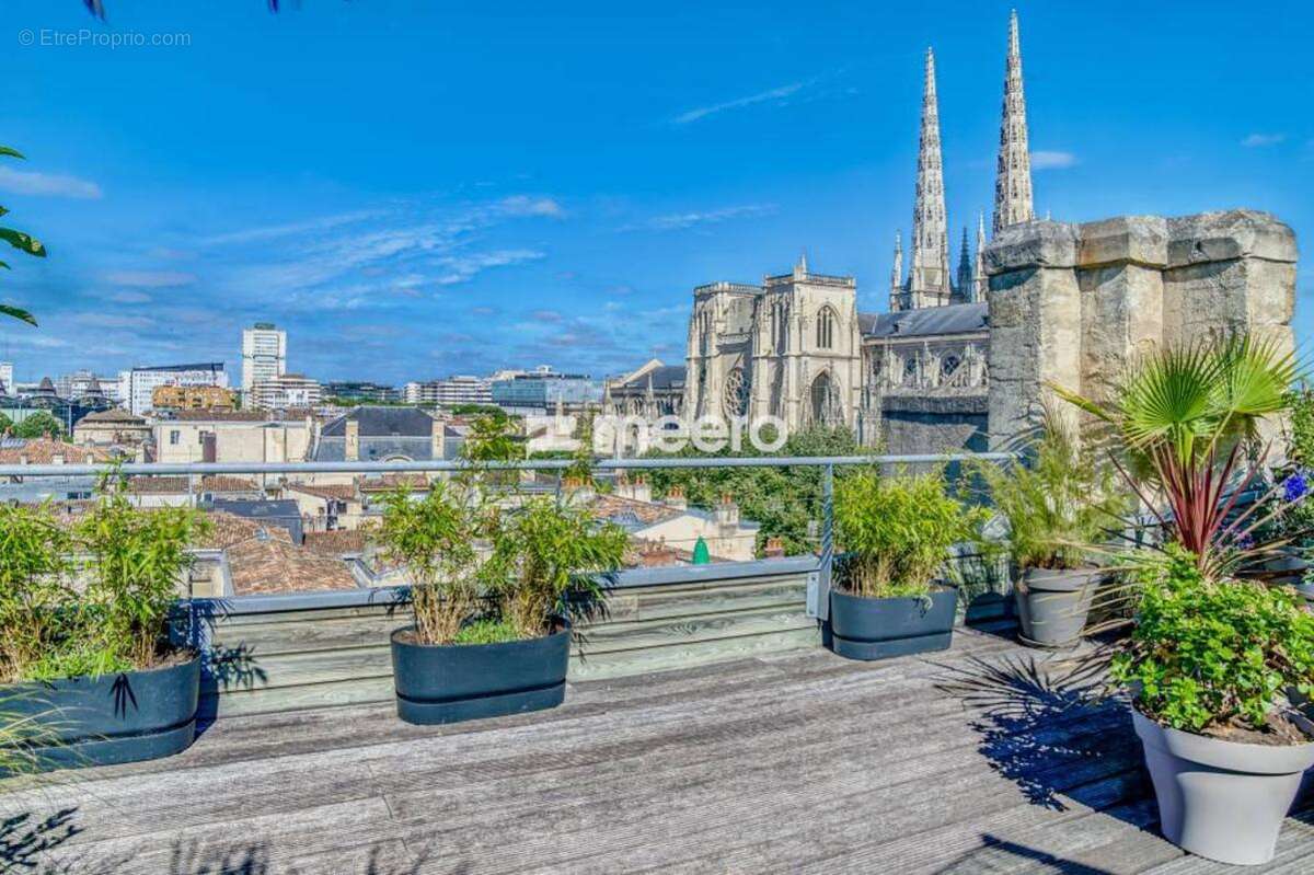 Appartement à BORDEAUX