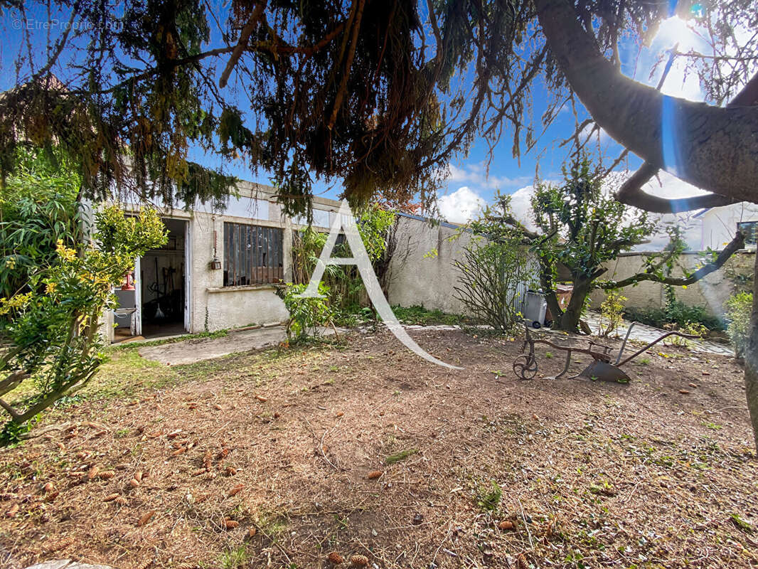 Maison à BOIS-D'ARCY