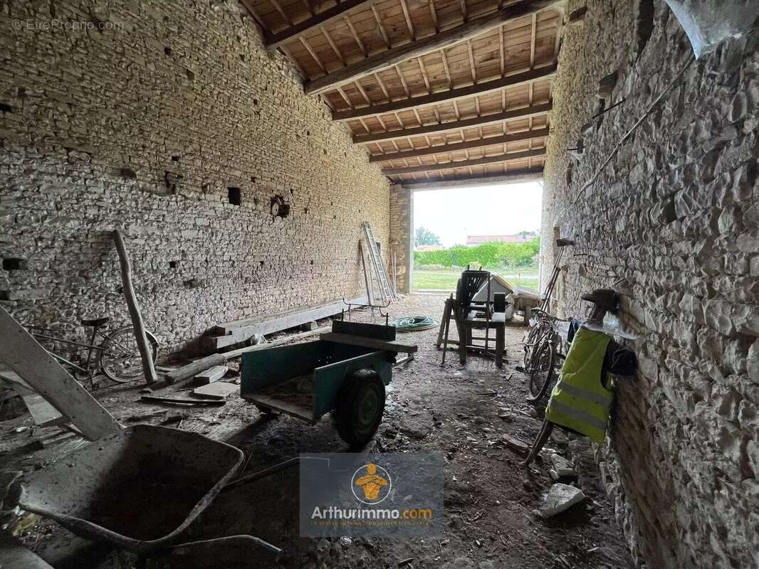 Maison à SAINT-SAUVEUR-D&#039;AUNIS