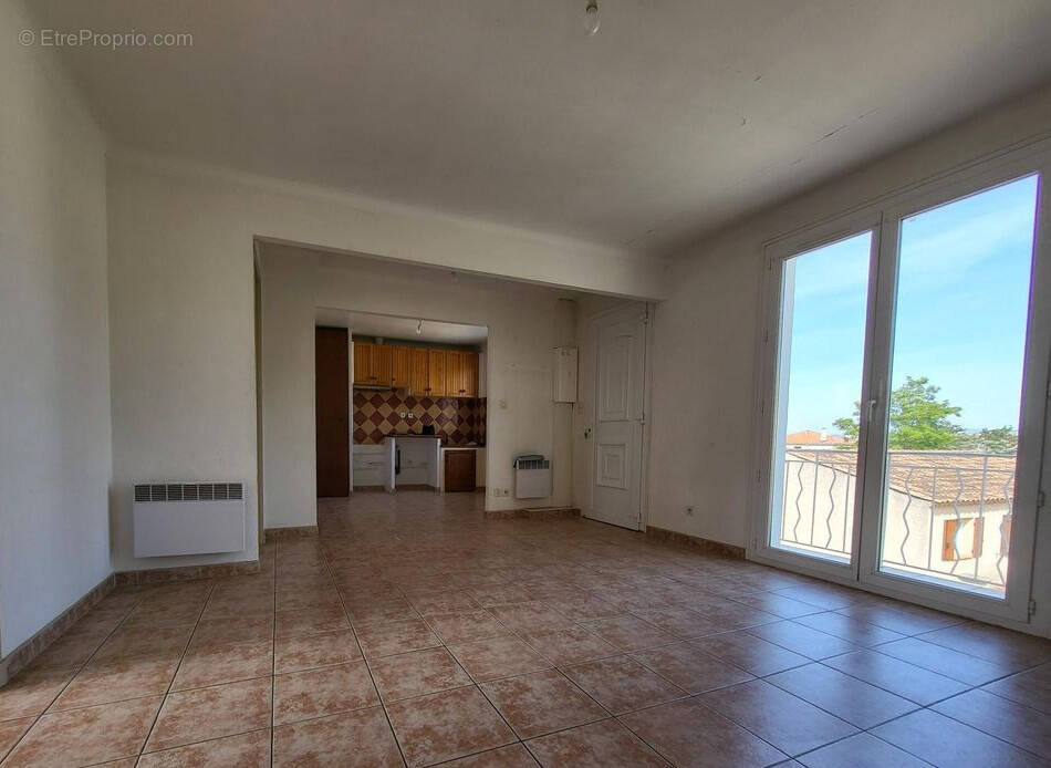 Appartement à CHATEAUNEUF-LES-MARTIGUES