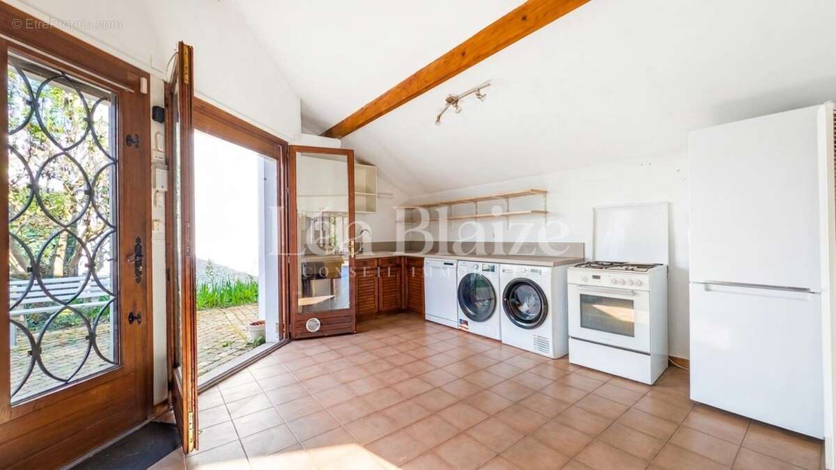 Maison à SARTROUVILLE