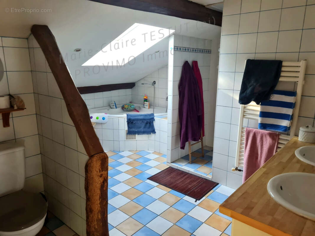 Maison à SAINTE-LIVRADE-SUR-LOT