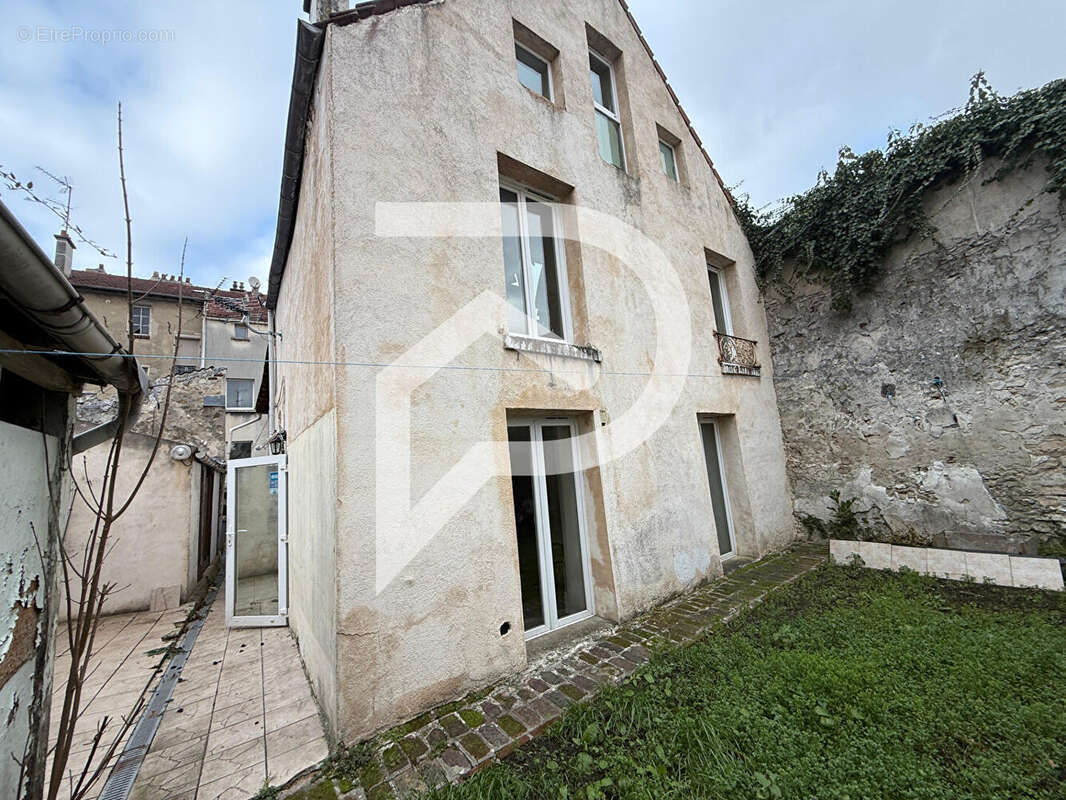 Appartement à GONESSE