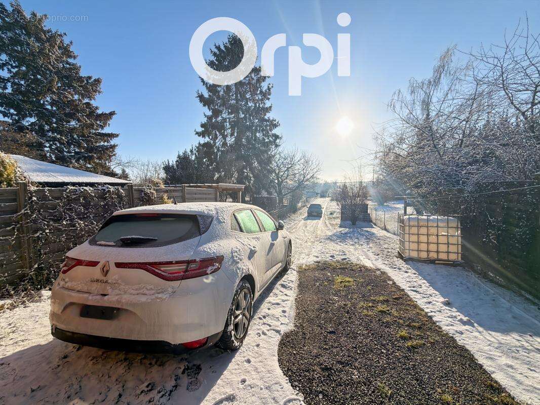 Maison à ESTREES-SAINT-DENIS