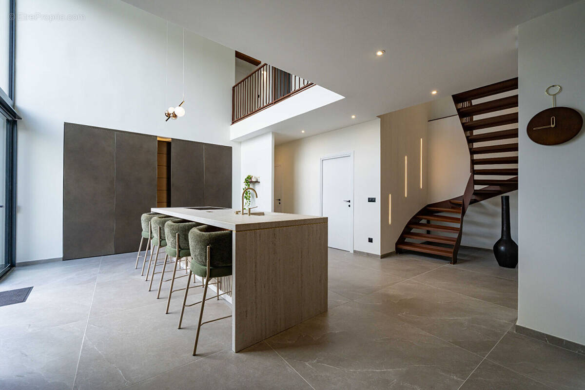Maison à LES MESNEUX