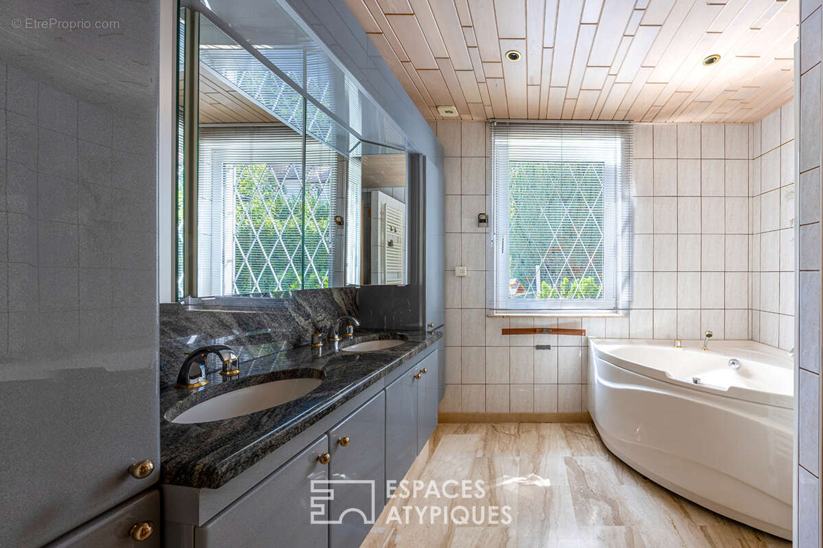 Maison d'exception au coeur du Rebberg à réinterpréter. - photo 9