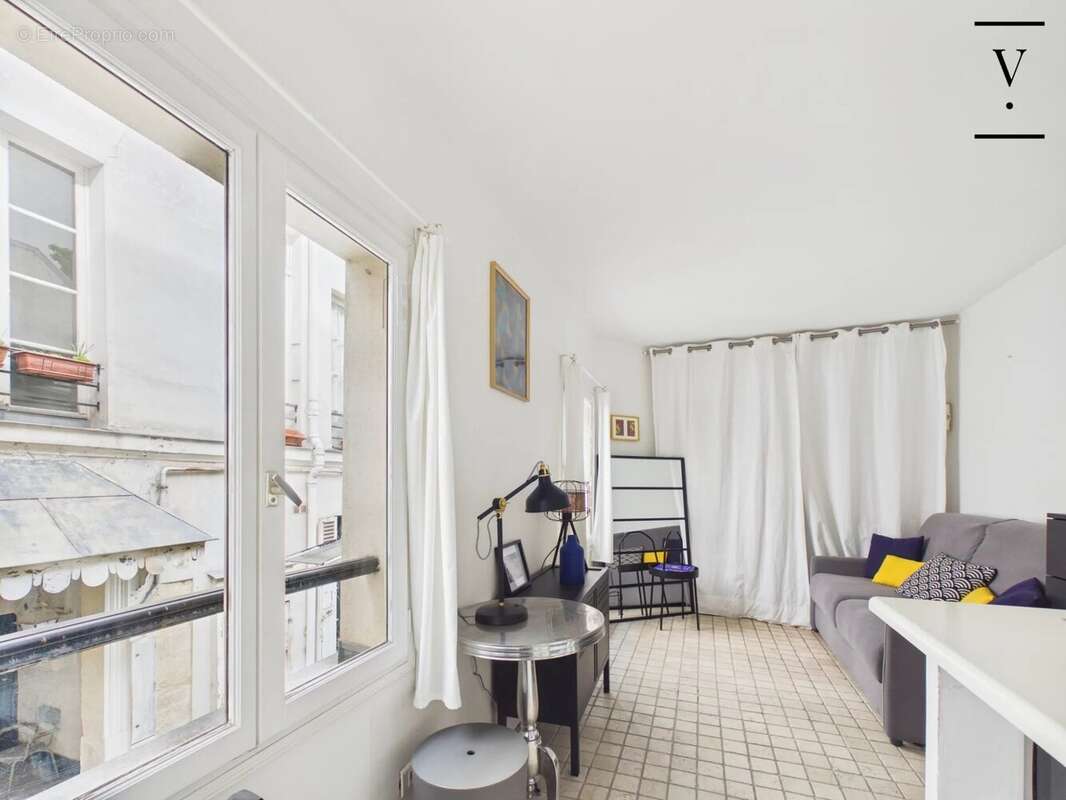 Appartement à PARIS-3E