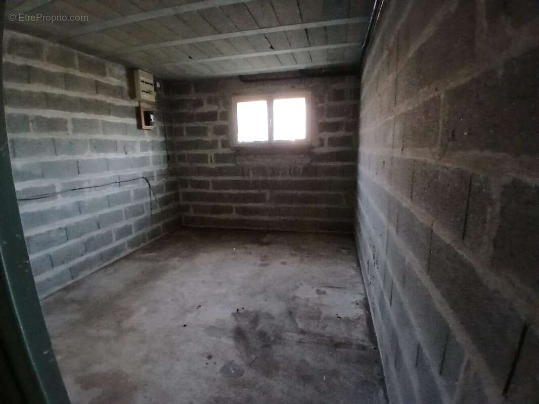 Maison à LA CHARTRE-SUR-LE-LOIR